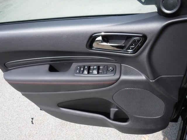 2025 Dodge Durango R/T Plus photo 10