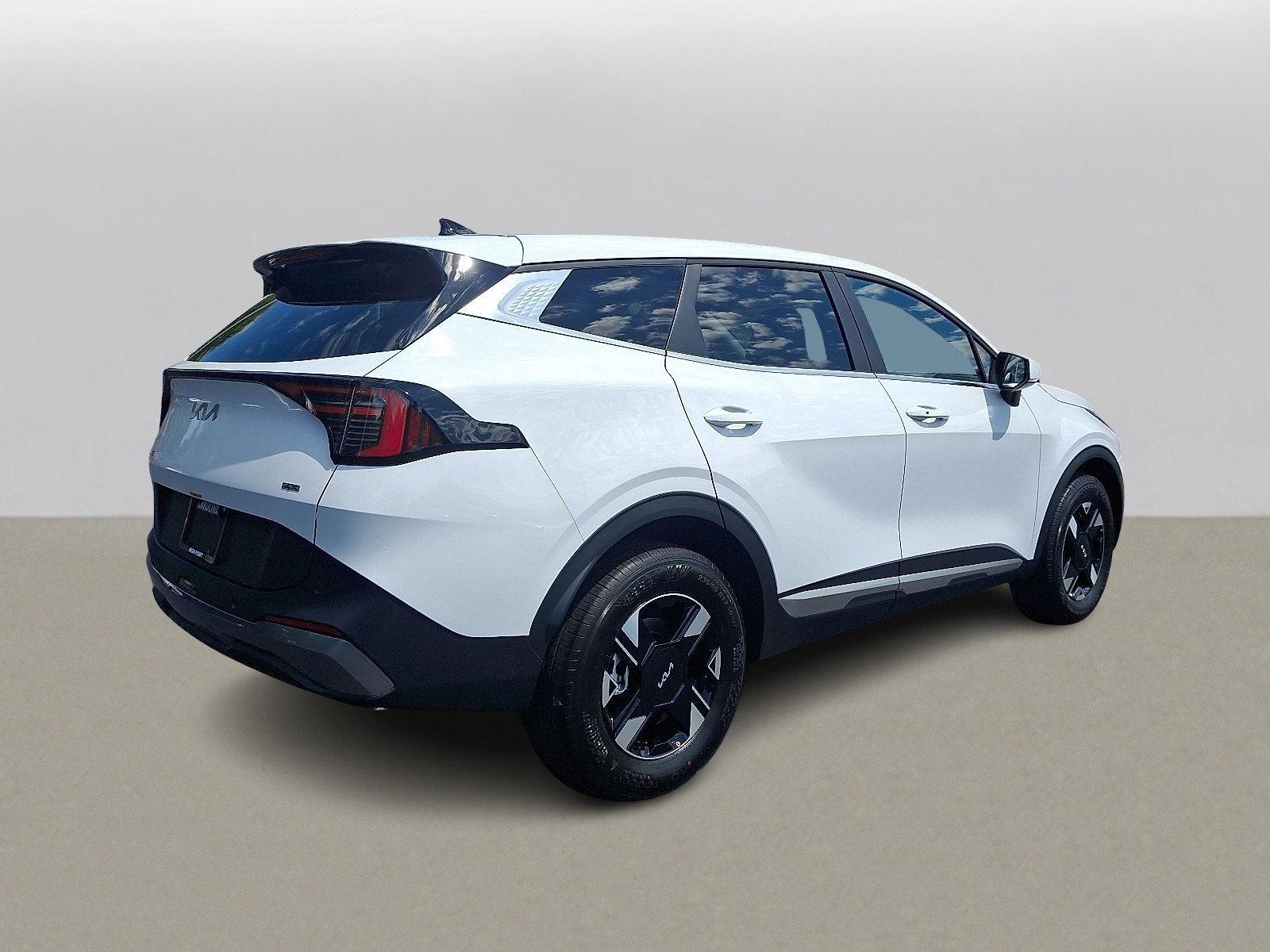 2026 Kia Sportage LX photo 4