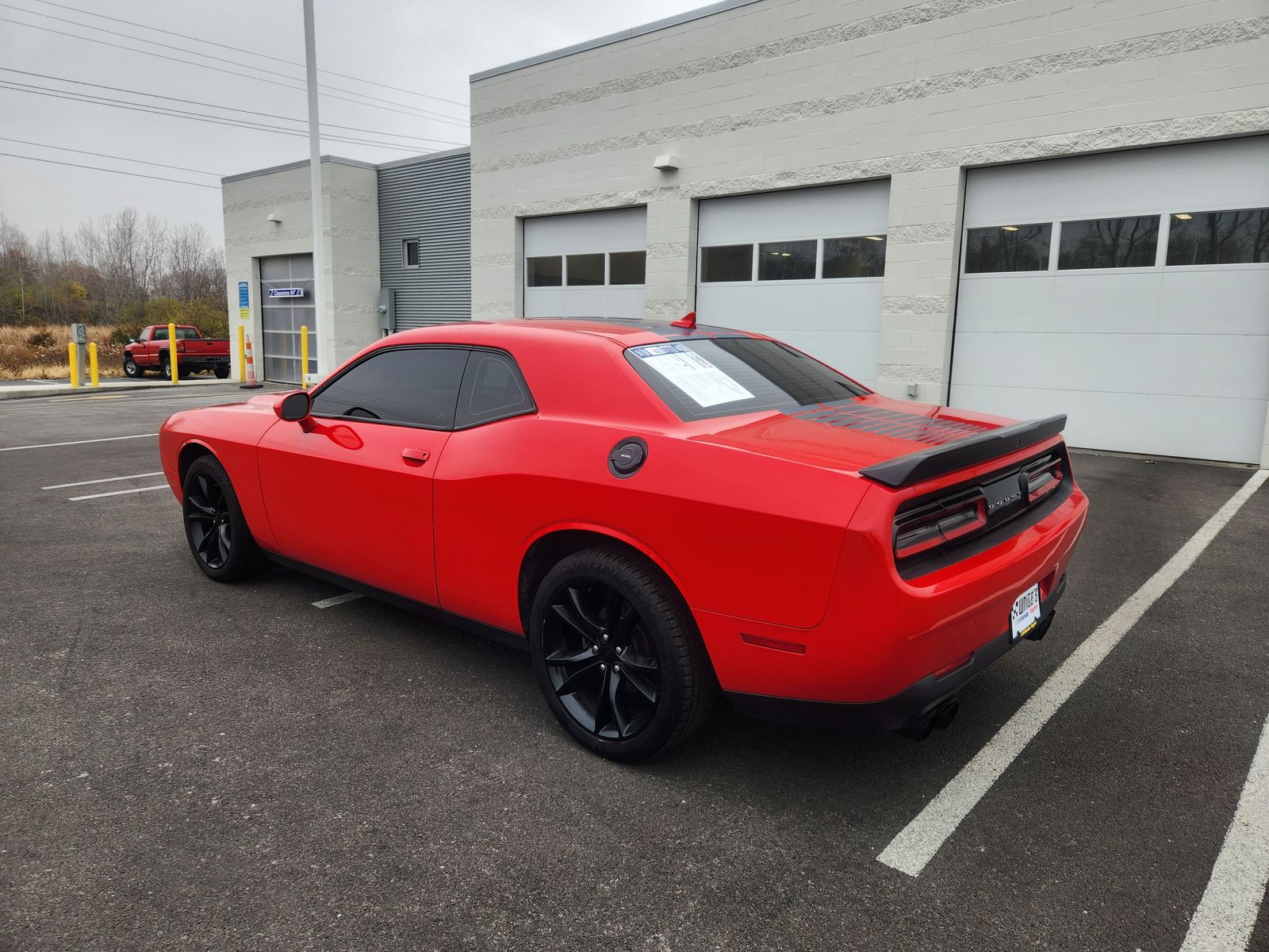 2016 Dodge Challenger SXT photo 4