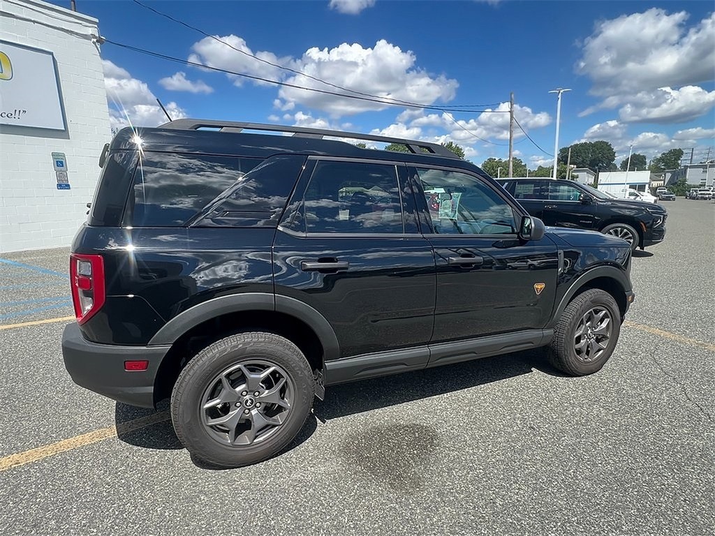2024 Ford Bronco Sport Badlands photo 2