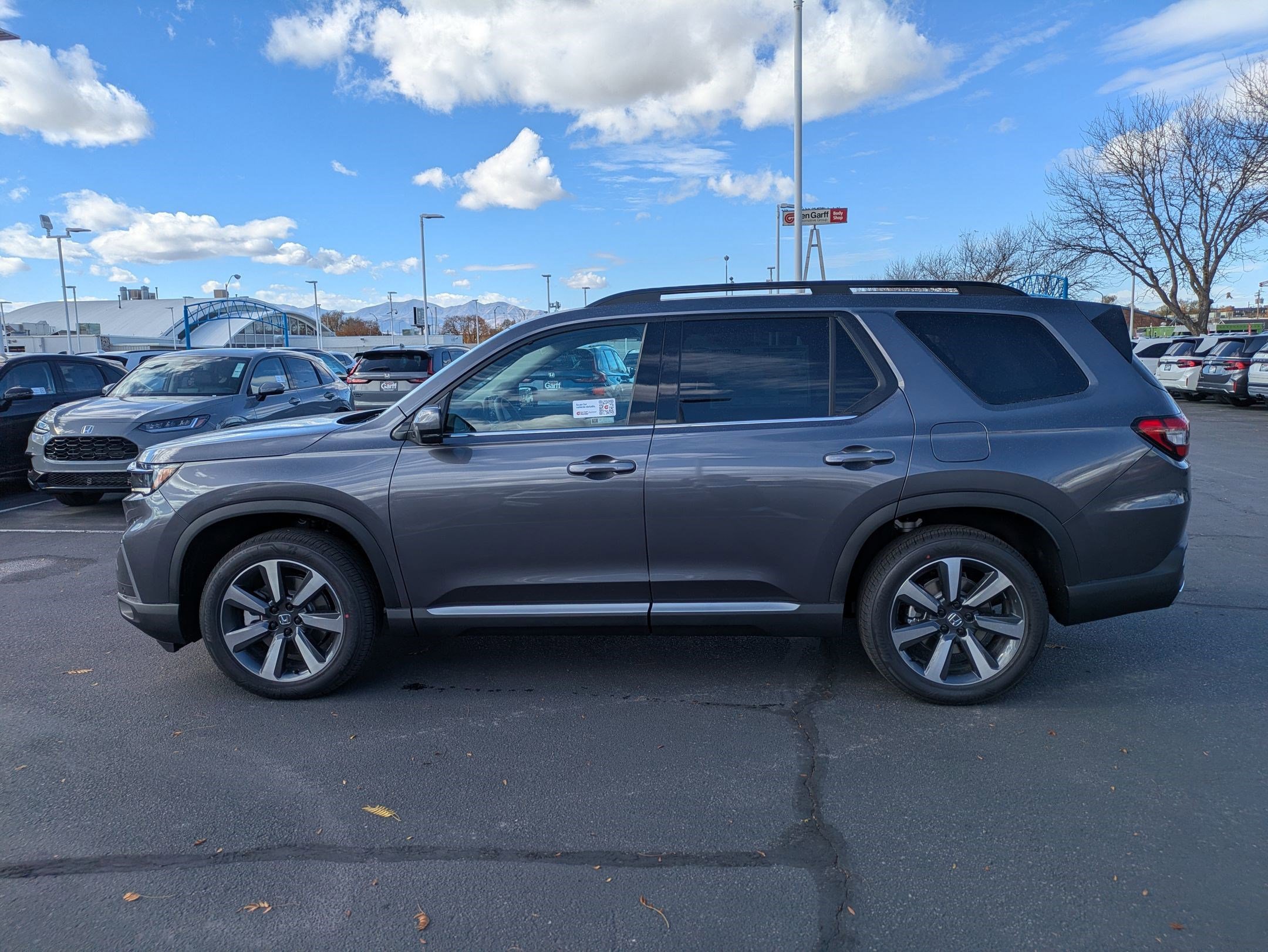 2025 Honda Pilot Elite photo 3