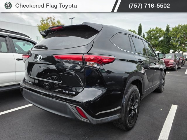2022 Toyota Highlander XLE photo 5