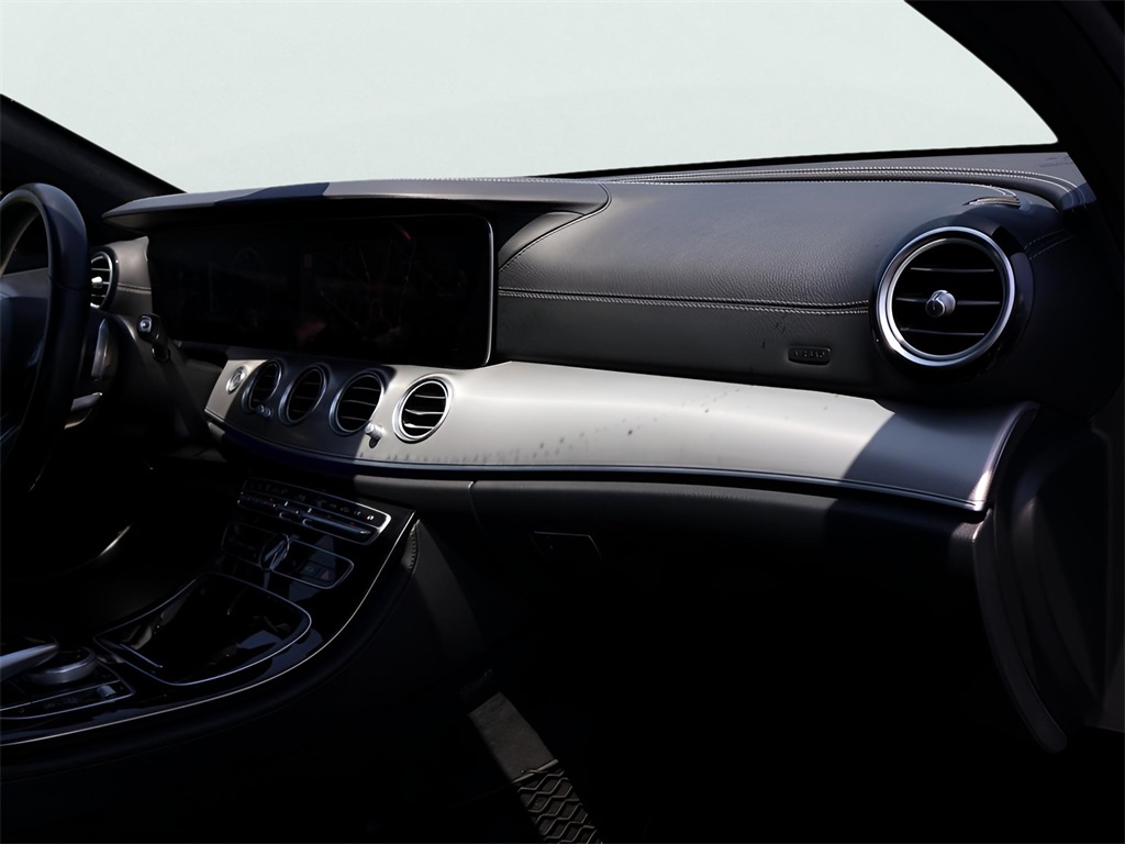 2018 Mercedes Benz E 43 AMG 4MATIC photo 11