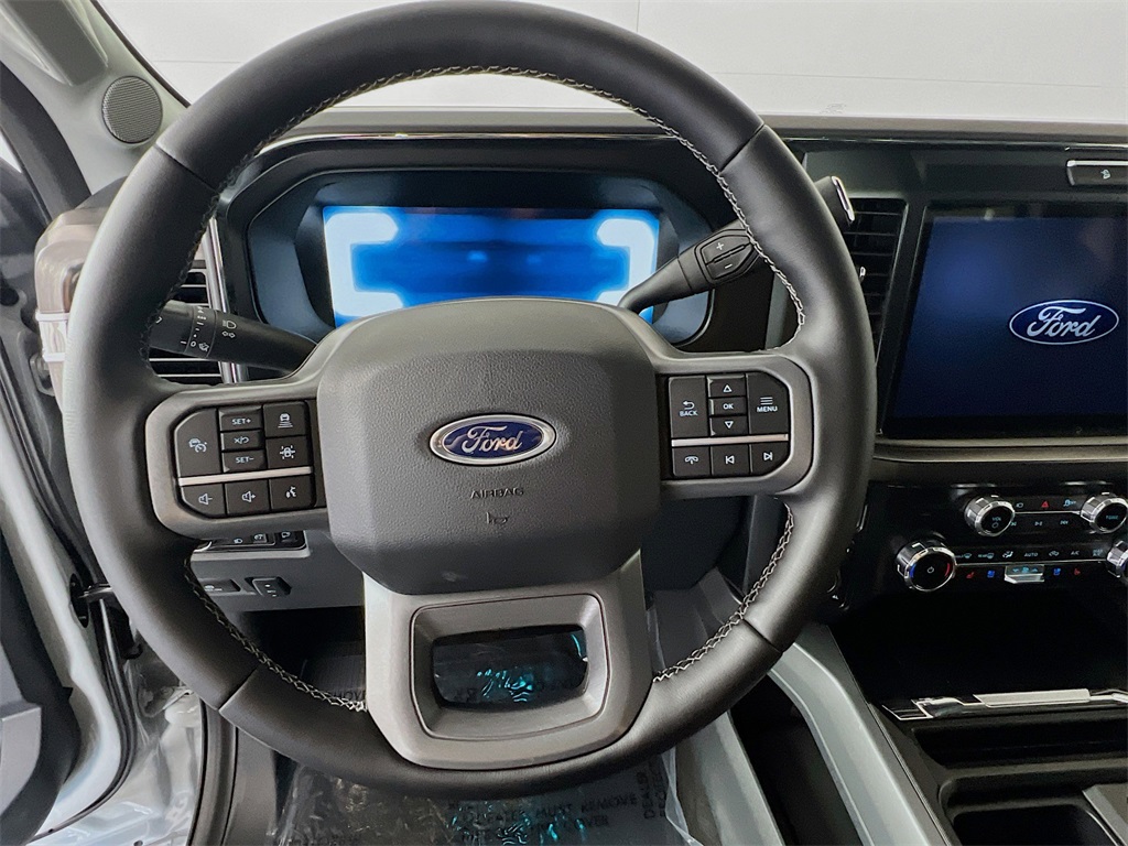 2026 Ford F-250 photo 8