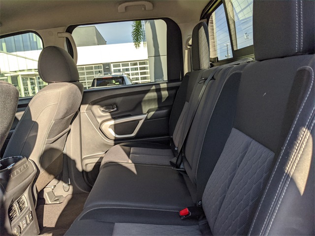 2024 Nissan Titan SV photo 13