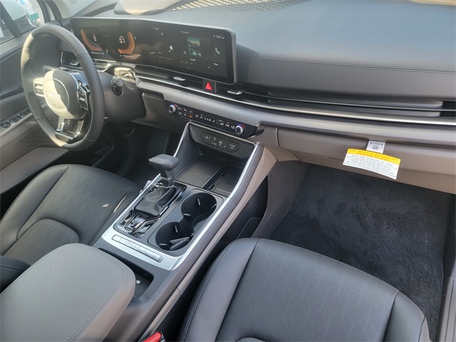 2026 Kia Carnival EX photo 16