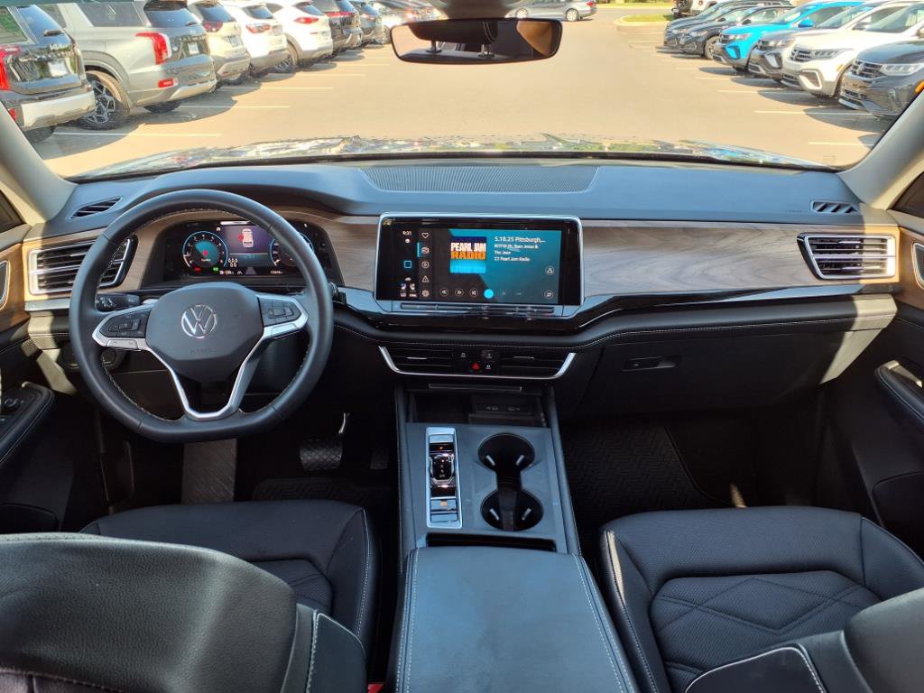 2024 Volkswagen Atlas SE photo 25