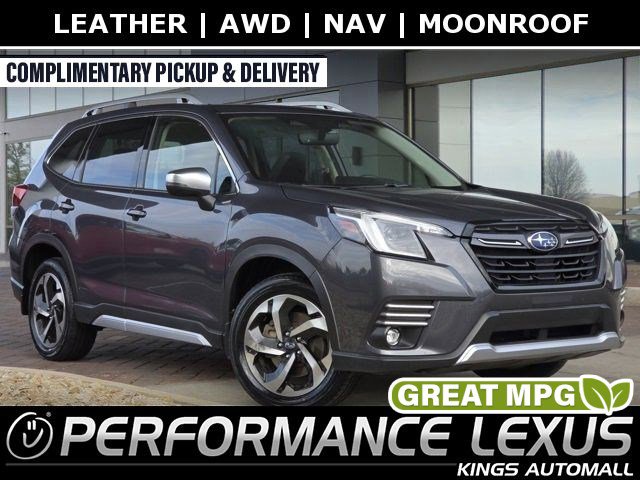 2022 Subaru Forester Touring's photo