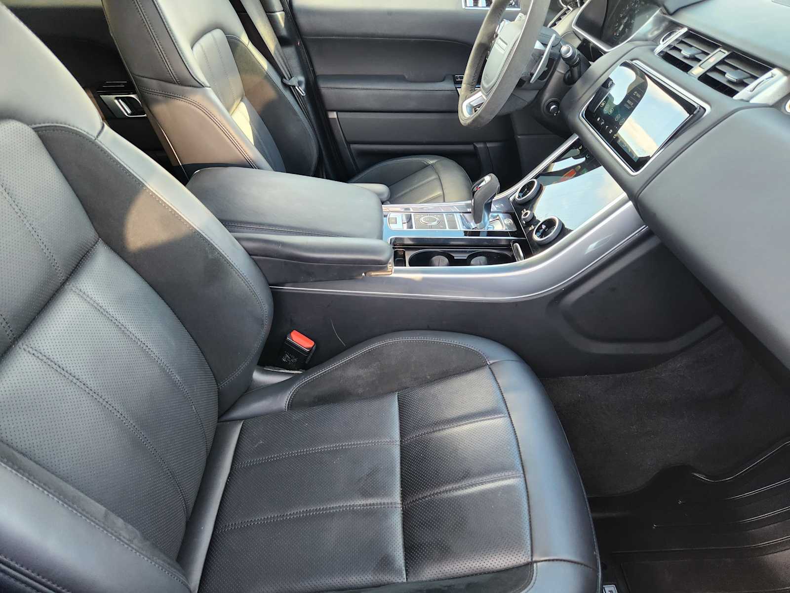 2022 Land Rover Range Rover Sport HST photo 12