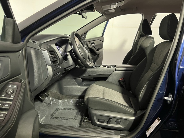 2025 Nissan Rogue SV photo 20