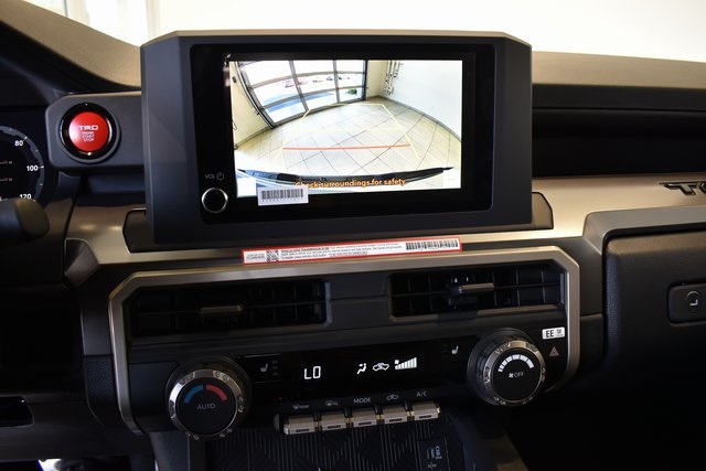 2025 Toyota Tacoma TRD Sport photo 20