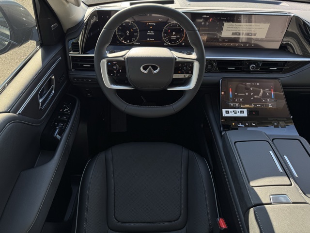 2025 Infiniti QX80 Luxe photo 9