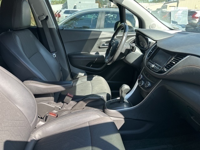 2022 Chevrolet Trax LT photo 14