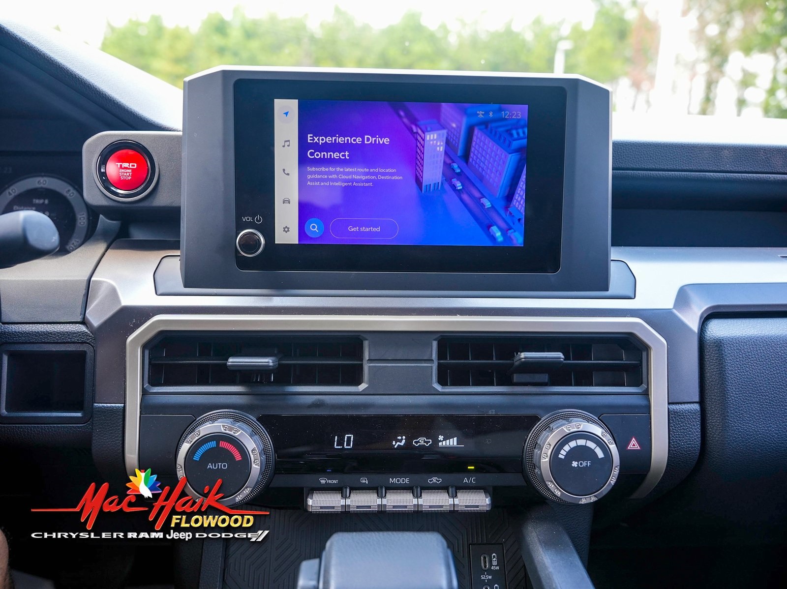 2024 Toyota Tacoma TRD Off-Road photo 15