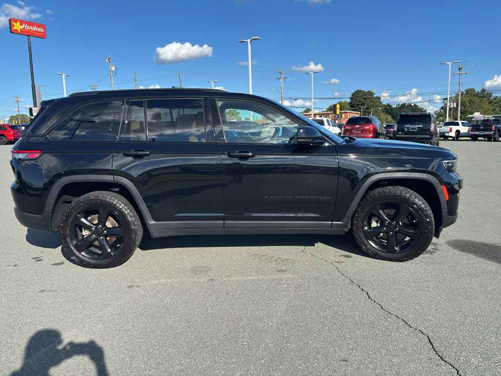 2023 Jeep Grand Cherokee Limited photo 6