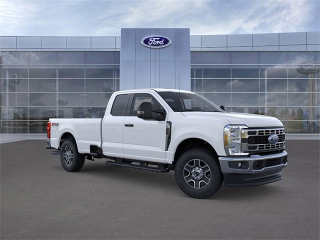 2025 Ford F-350 XLT photo 7