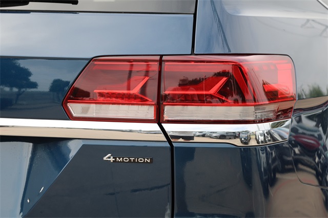 2023 Volkswagen Atlas V6 SEL Premium R-Line photo 6