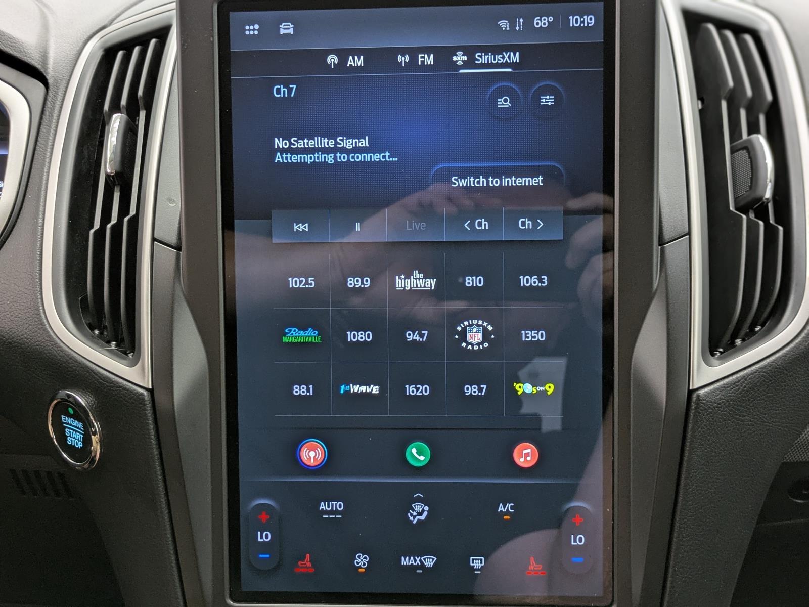 2021 Ford Edge SEL photo 29