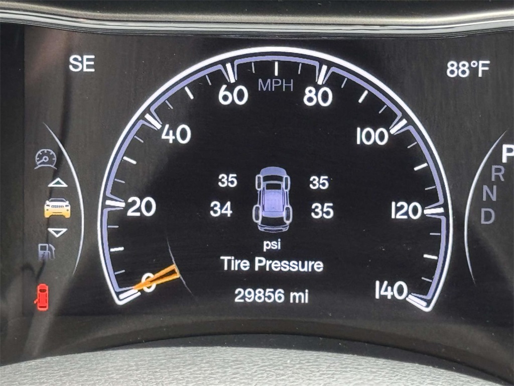 2020 Jeep Grand Cherokee Altitude photo 21