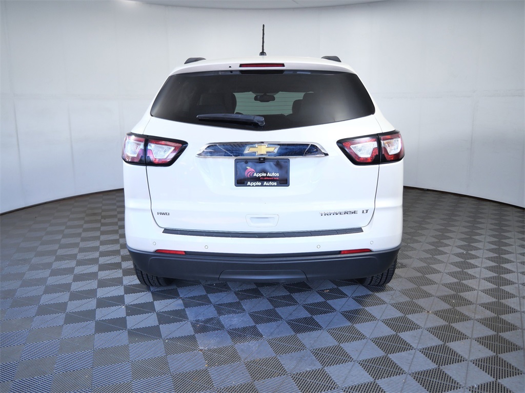 2015 Chevrolet Traverse 2LT photo 6