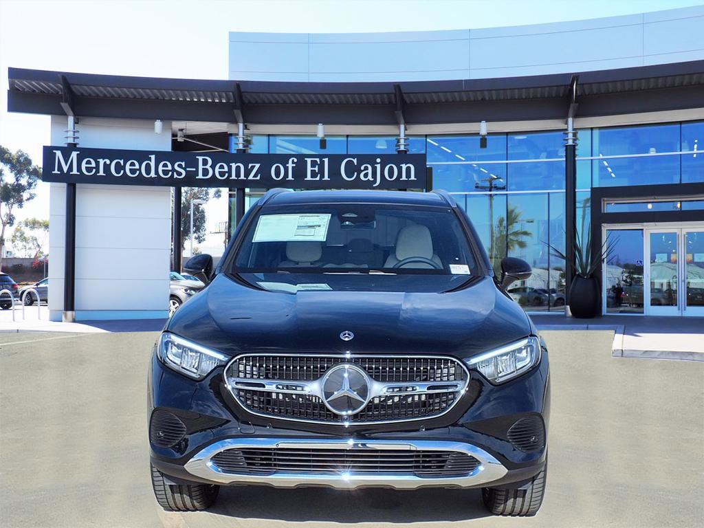 2026 Mercedes Benz GLC 300 photo 2