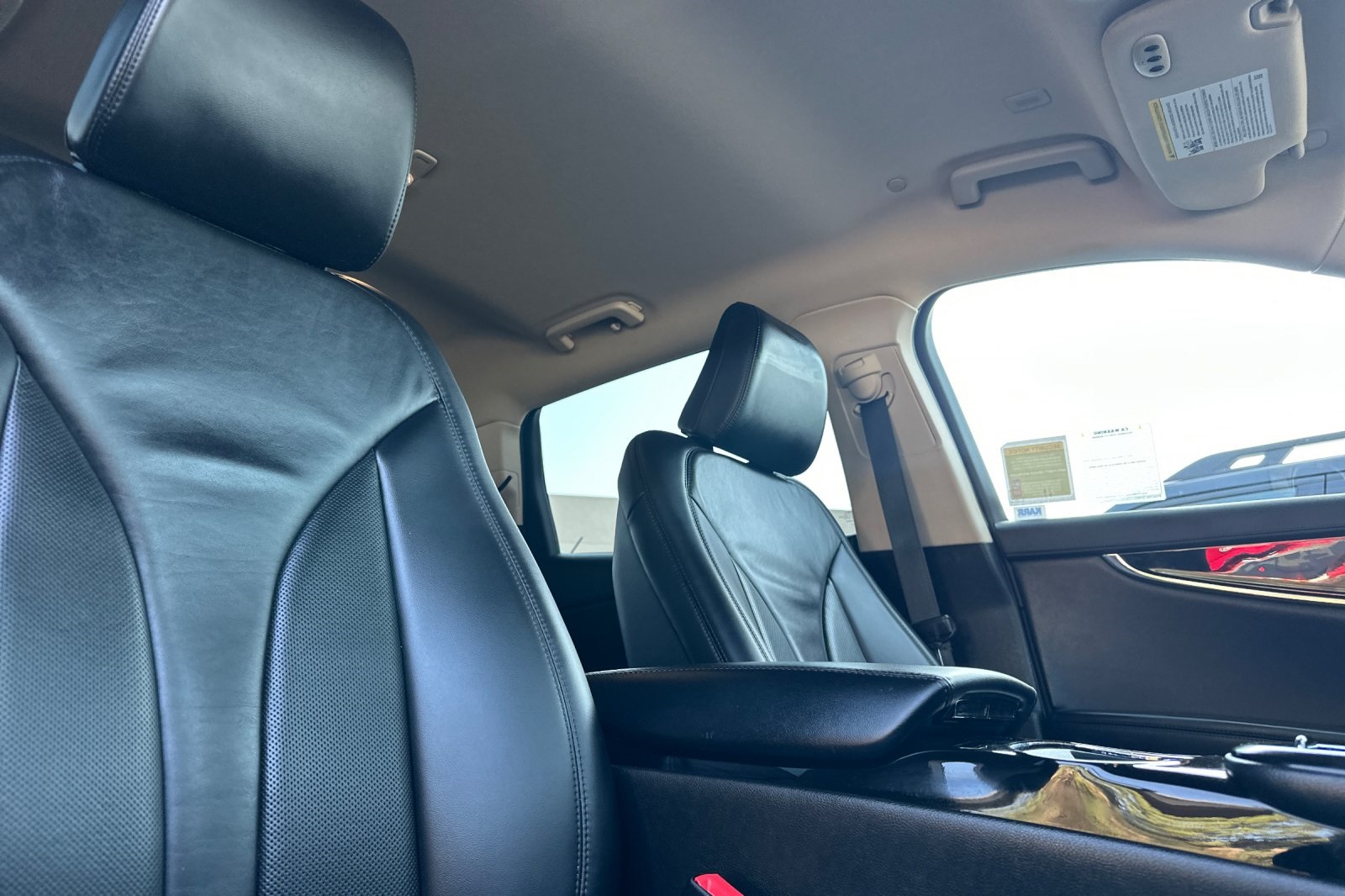 2021 Lincoln Nautilus Standard photo 12