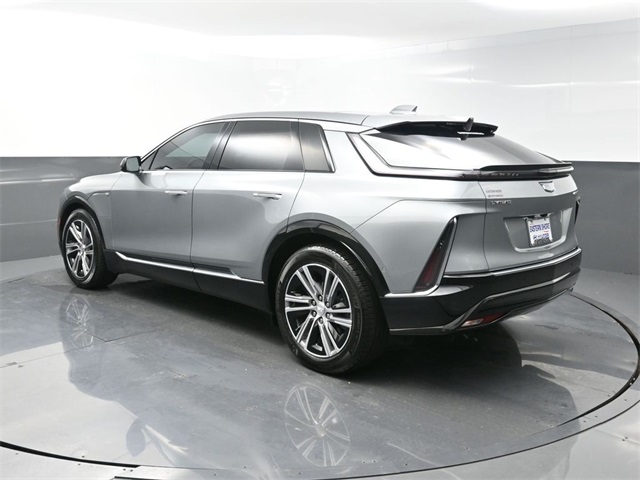 2024 Cadillac Lyriq Luxury photo 4