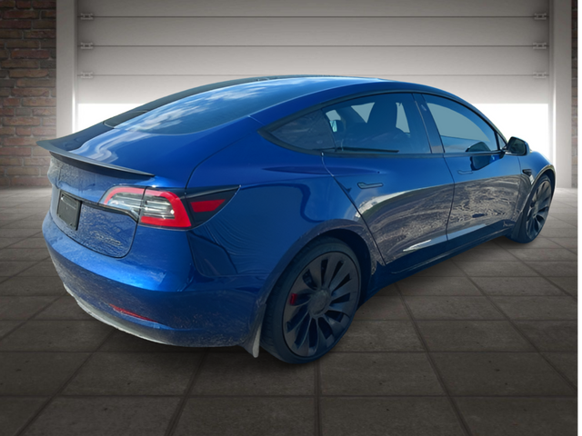 2023 Tesla Model 3 Performance photo 3