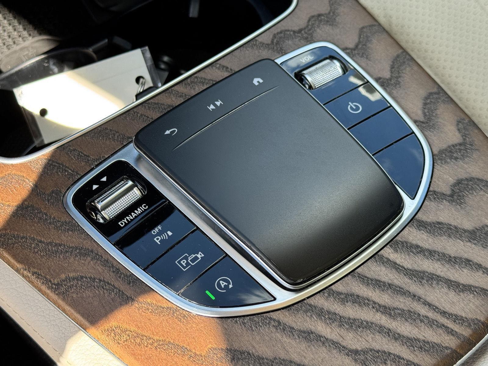 2021 Mercedes Benz E 350 photo 12