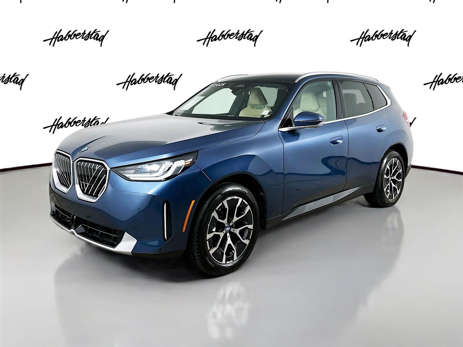 2025 BMW X3 30's photo