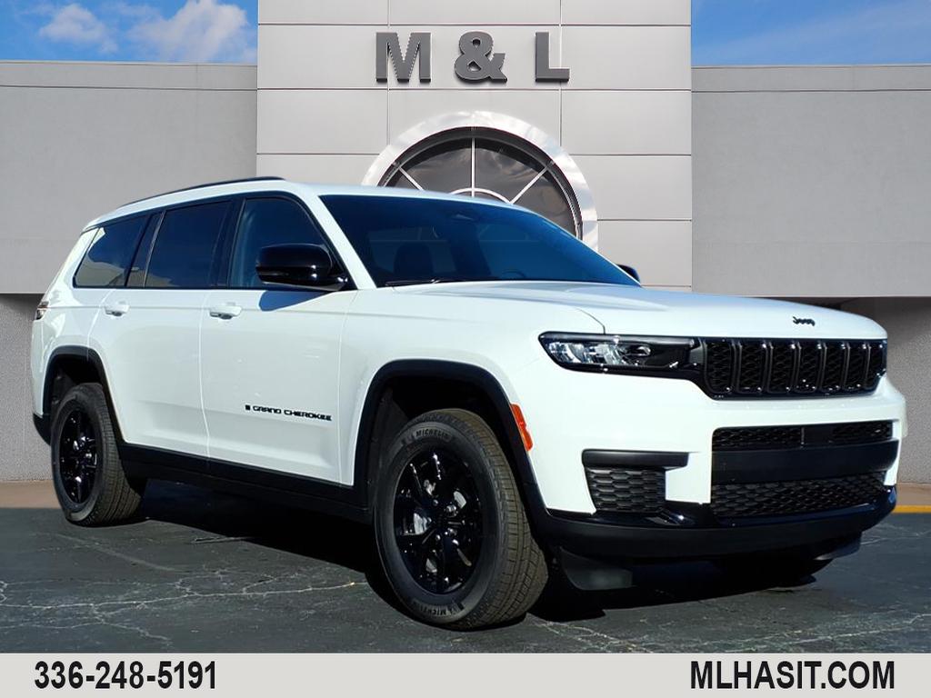 2025 Jeep Grand Cherokee L Altitude's photo