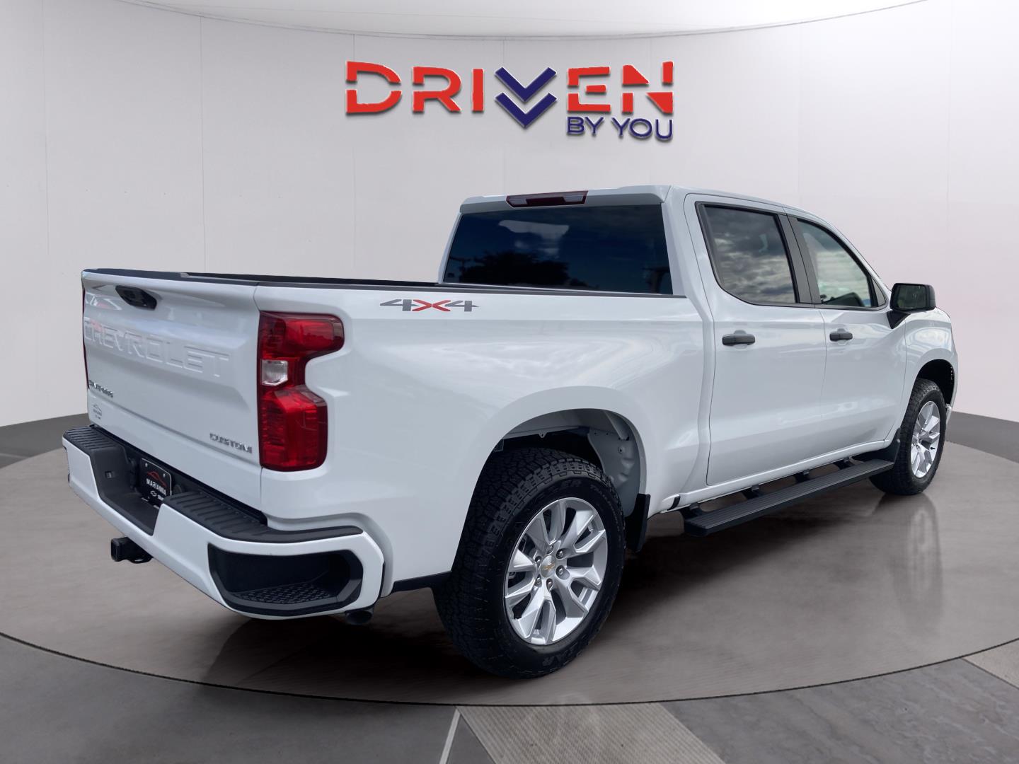 2026 Chevrolet Silverado 1500 Custom photo 3