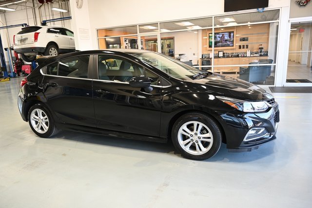 2018 Chevrolet Cruze LT photo 4