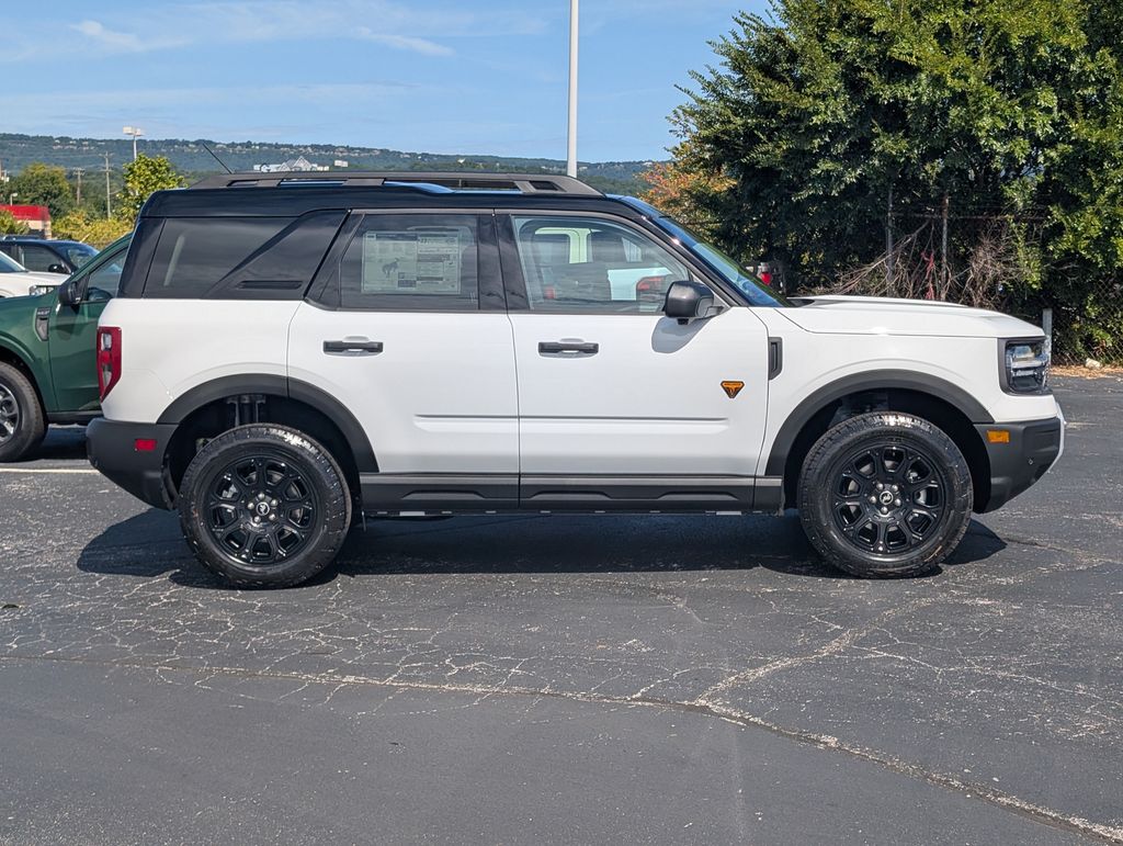 2025 Ford Bronco Sport Badlands photo 2