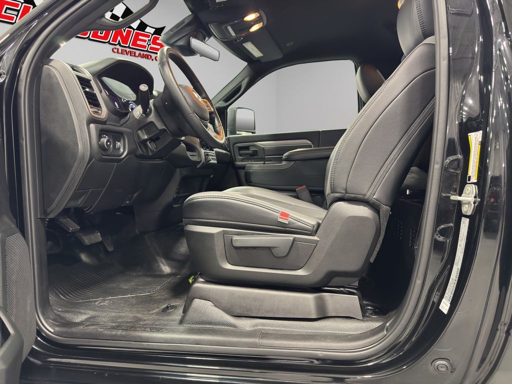 2025 Ram 3500 Tradesman photo 7