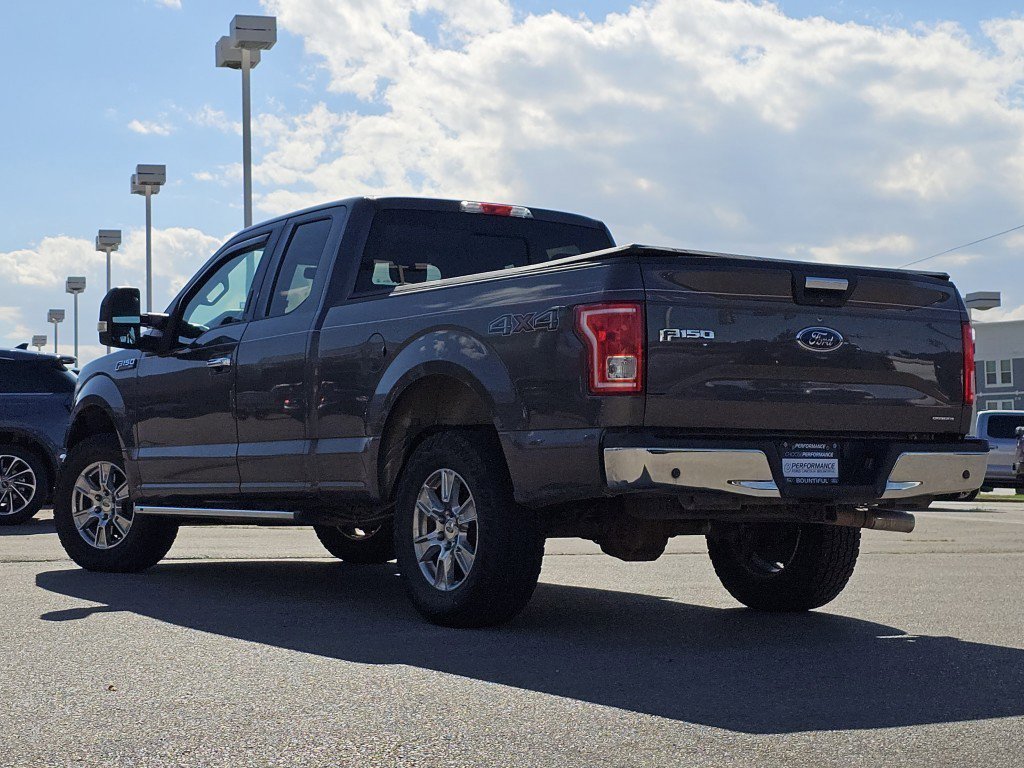 2015 Ford F-150 XLT photo 18