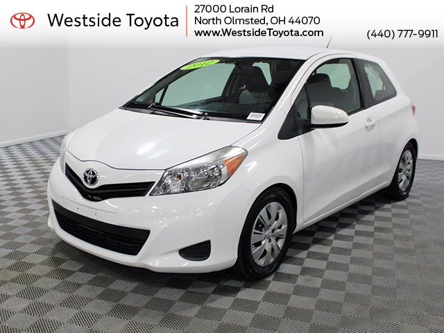 2012 Toyota Yaris LE's photo