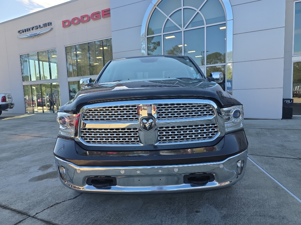 2017 Ram 1500 Laramie photo 2
