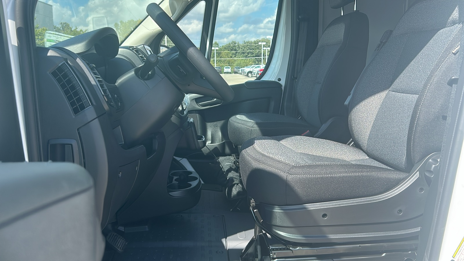2026 Ram ProMaster 3500 photo 9