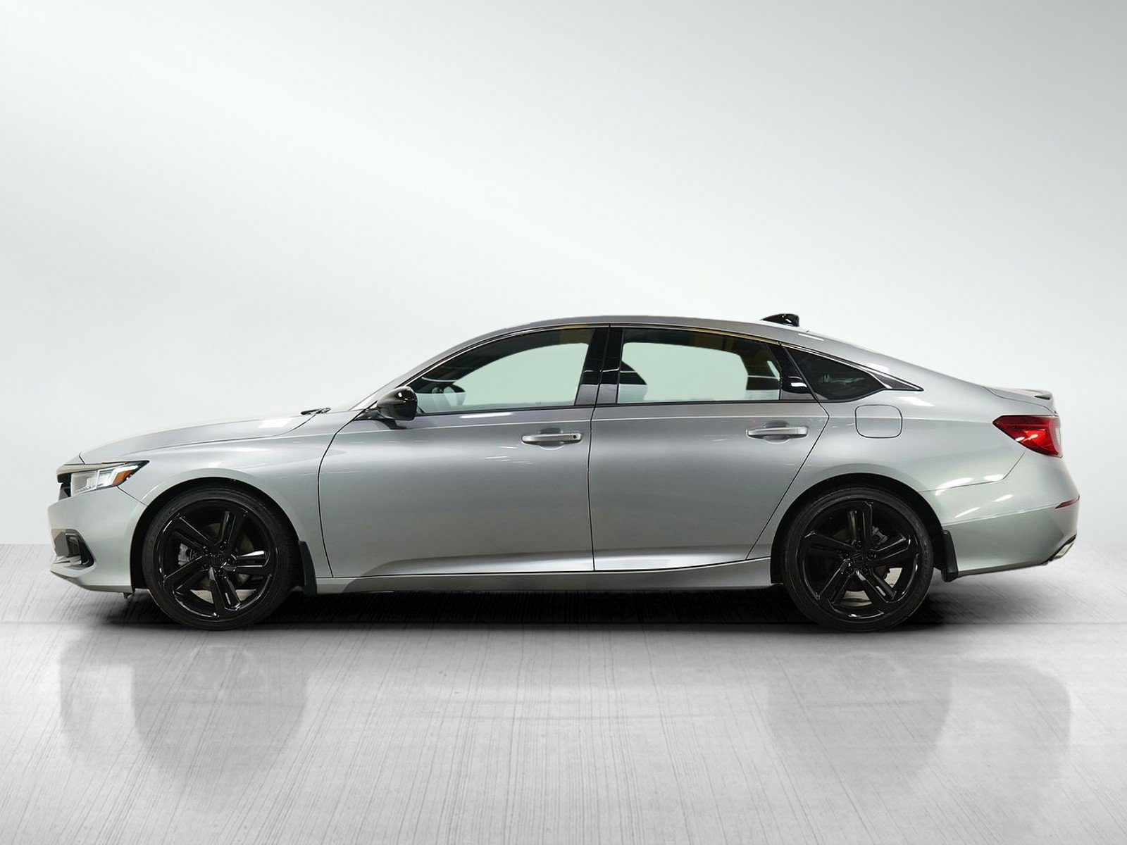 Used 2022 Honda Accord Sport with VIN 1HGCV1F39NA096980 for sale in Burnsville, Minnesota