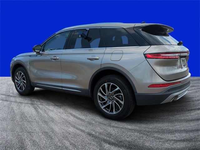 2021 Lincoln Corsair Standard photo 5