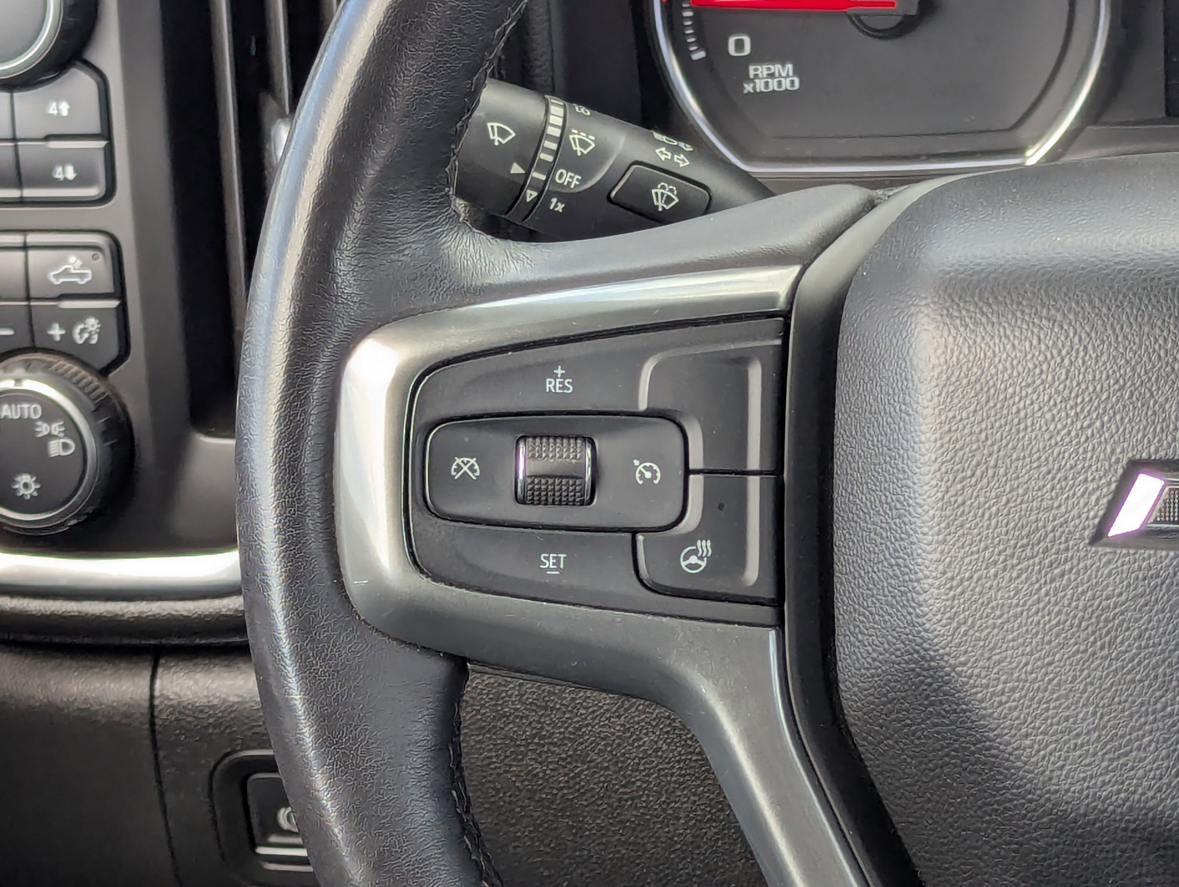 2022 Chevrolet Silverado 1500 LT Trail Boss photo 2