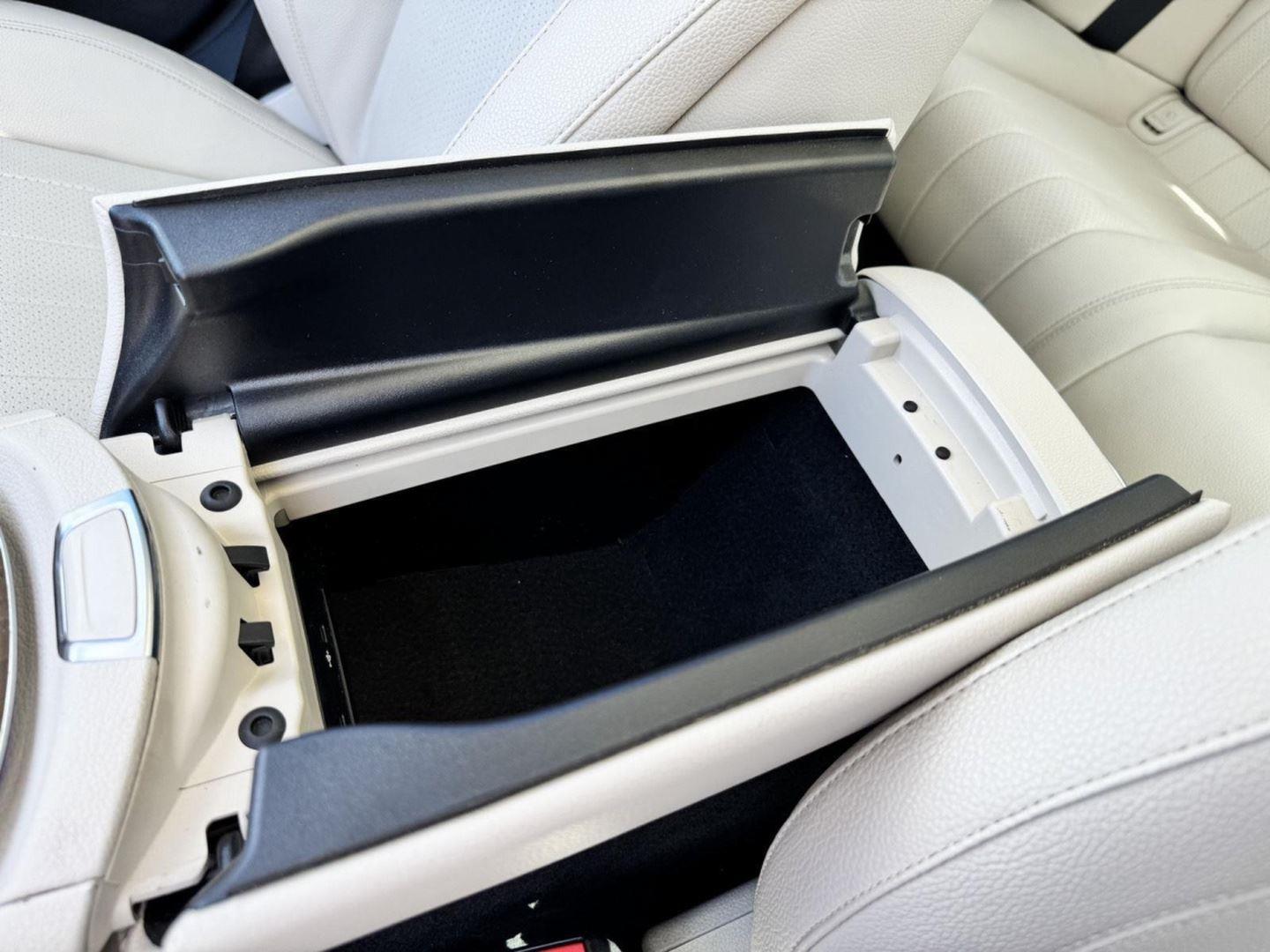 2021 Mercedes Benz E 350 photo 26
