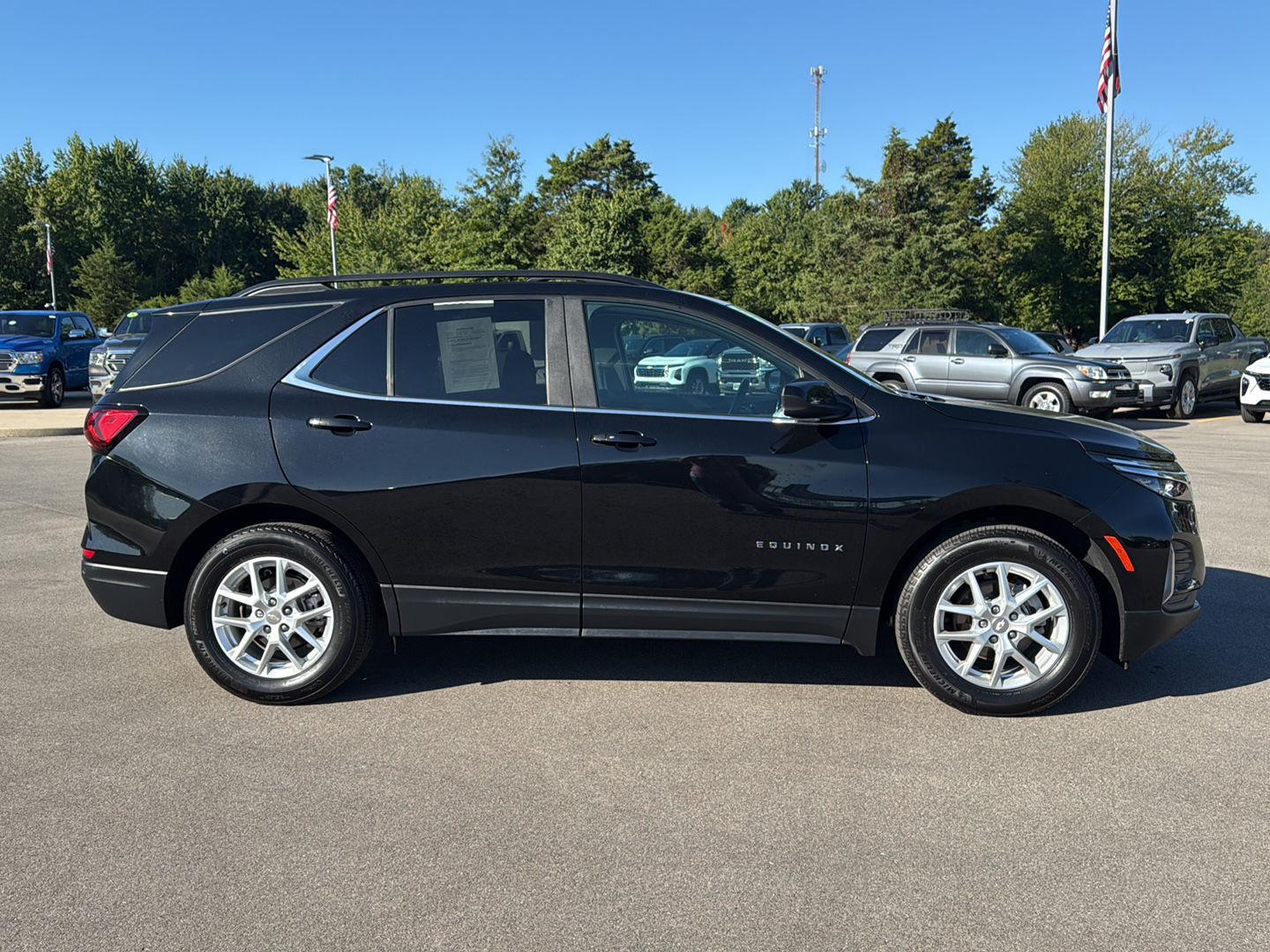 2023 Chevrolet Equinox LT photo 4