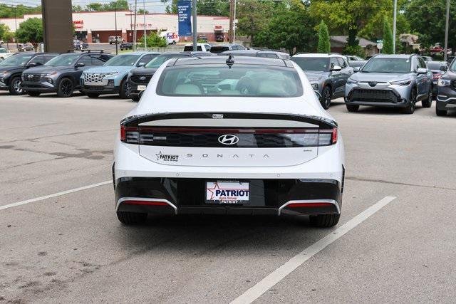 New 2025 White Hyundai Limited image 4