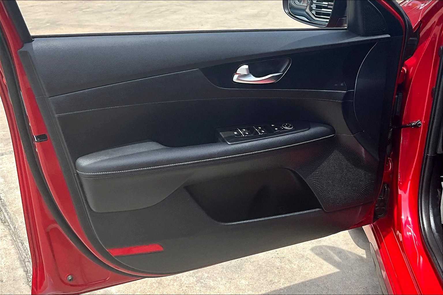 2024 Kia Forte GT-Line photo 21