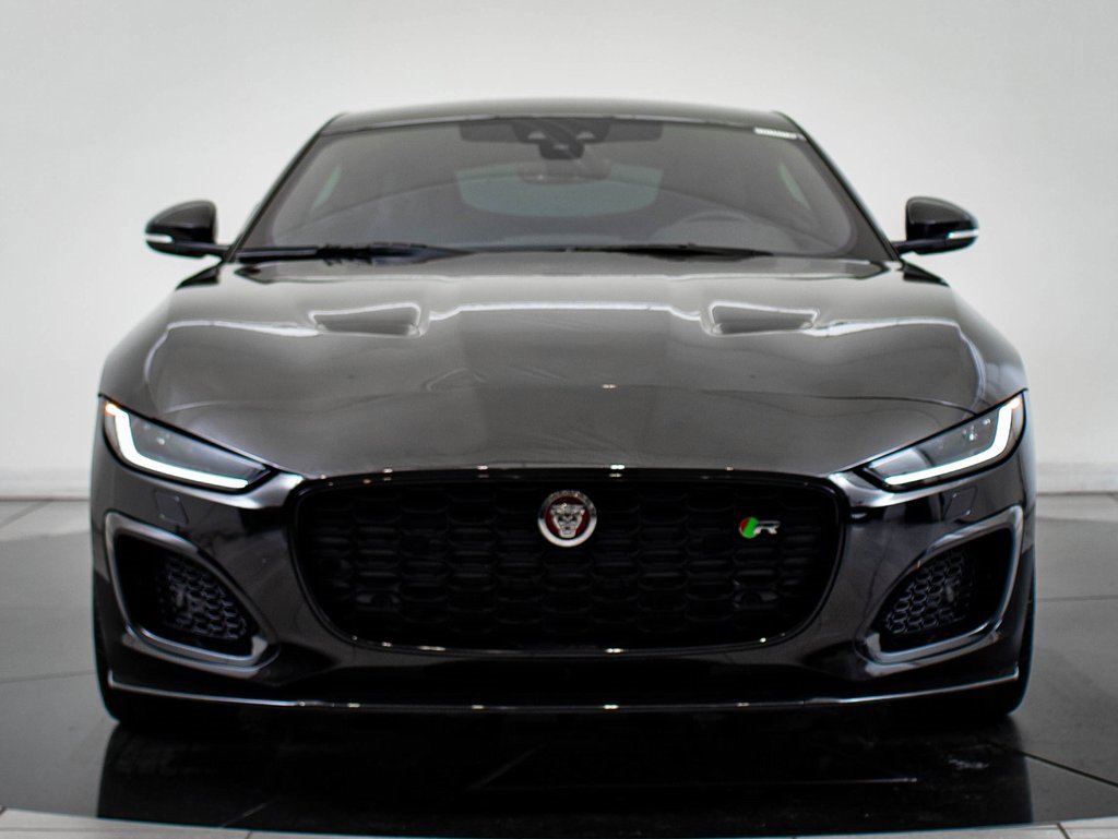 2023 Jaguar F-TYPE R photo 2