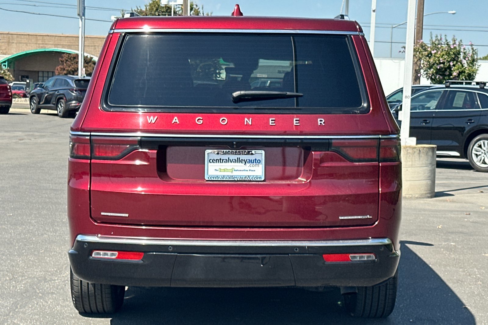 2023 Jeep Wagoneer L Series II photo 5