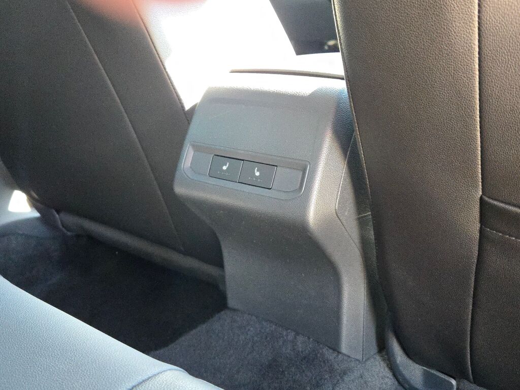2022 Volkswagen Jetta 1.5T SEL photo 11