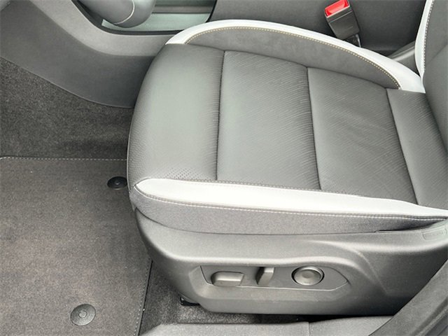 2025 Buick Envision Sport Touring photo 31